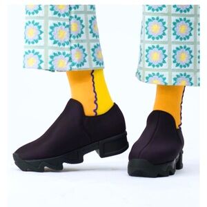 IRI NY NEOPRENE WES BLACK LOW TOP SNEAKER 37 NWOT